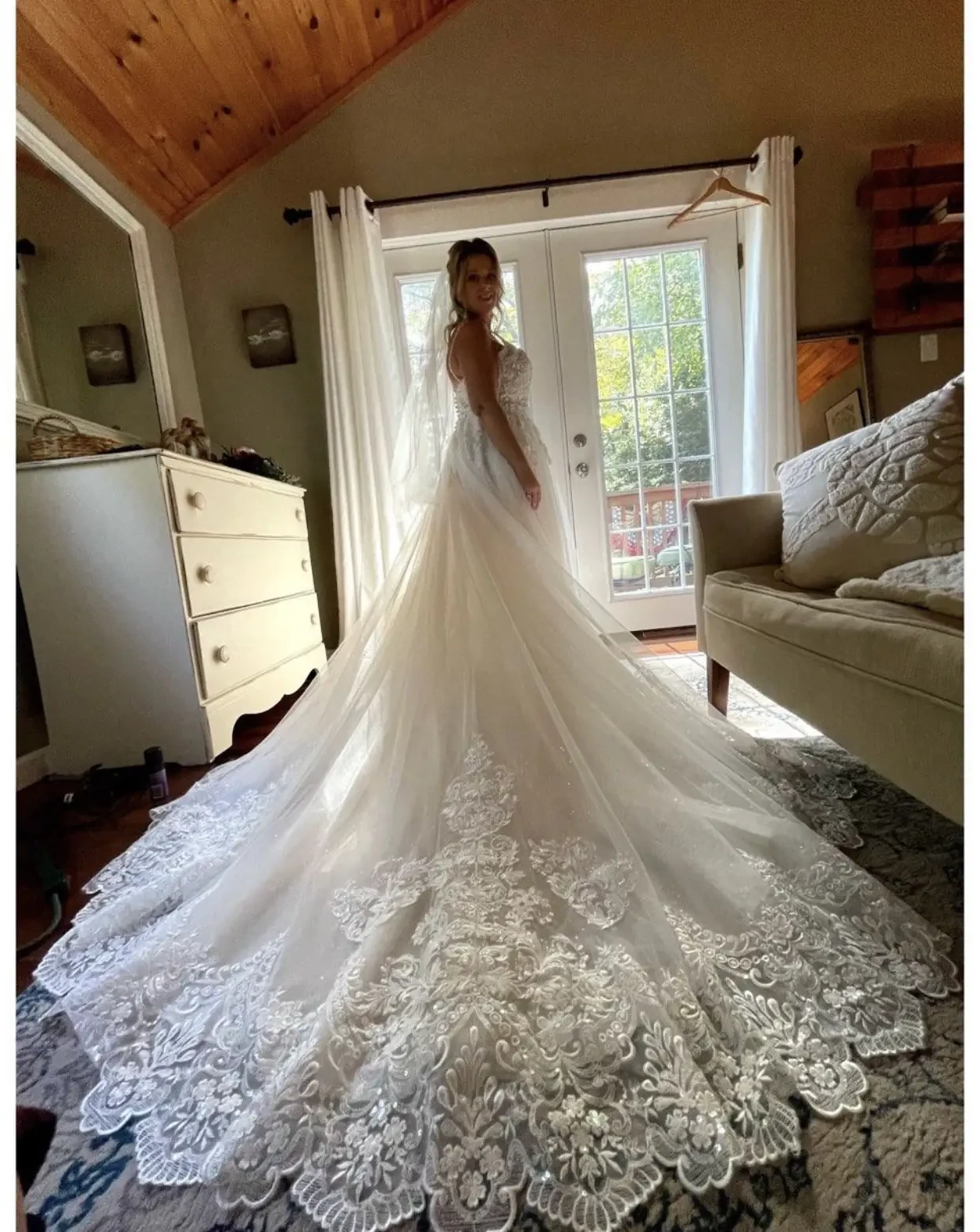 Gallery Image #slidesGrid0